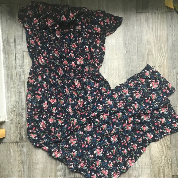 LOVE TREE CLOTHING.♥️ - Picture 2 of 4